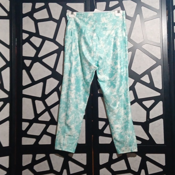 Bally Total Fitness - Tie Dye Leggings - Blue/White - Large - Picture 4 of 7